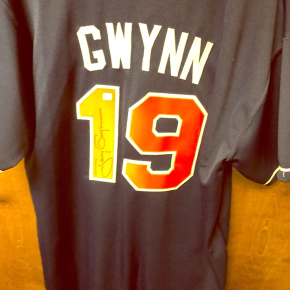 tony gwynn autographed jersey